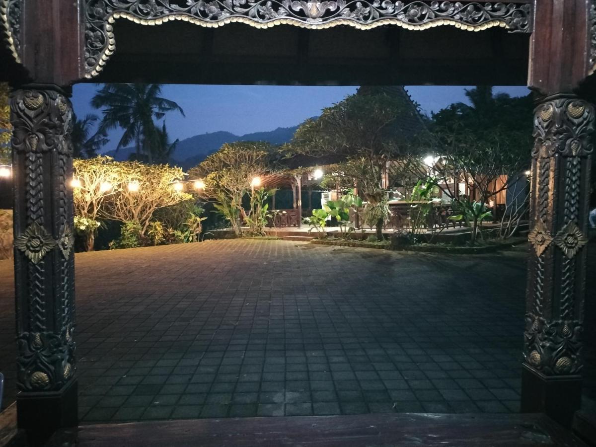 D'Kailash Retreat Singaraja Buitenkant foto